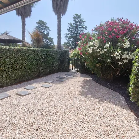 Hameau Du Rivage Maison En Duplex En Rez De Jardin, Avec Piscine , Proche Plage, Parking Privatif Semesterbostad